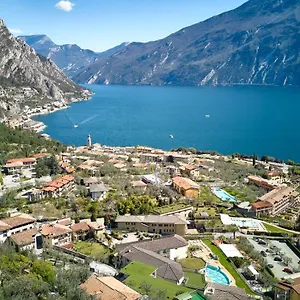 Royal Village 4*, Limone sul Garda Italien